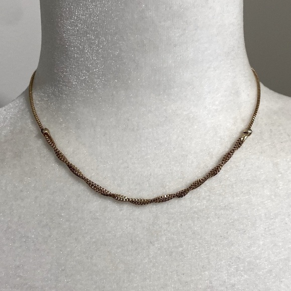 18K Gold Plated Box Chain Twisted Chic Classic Necklace Vintage Sophisticated - Picture 1 of 17